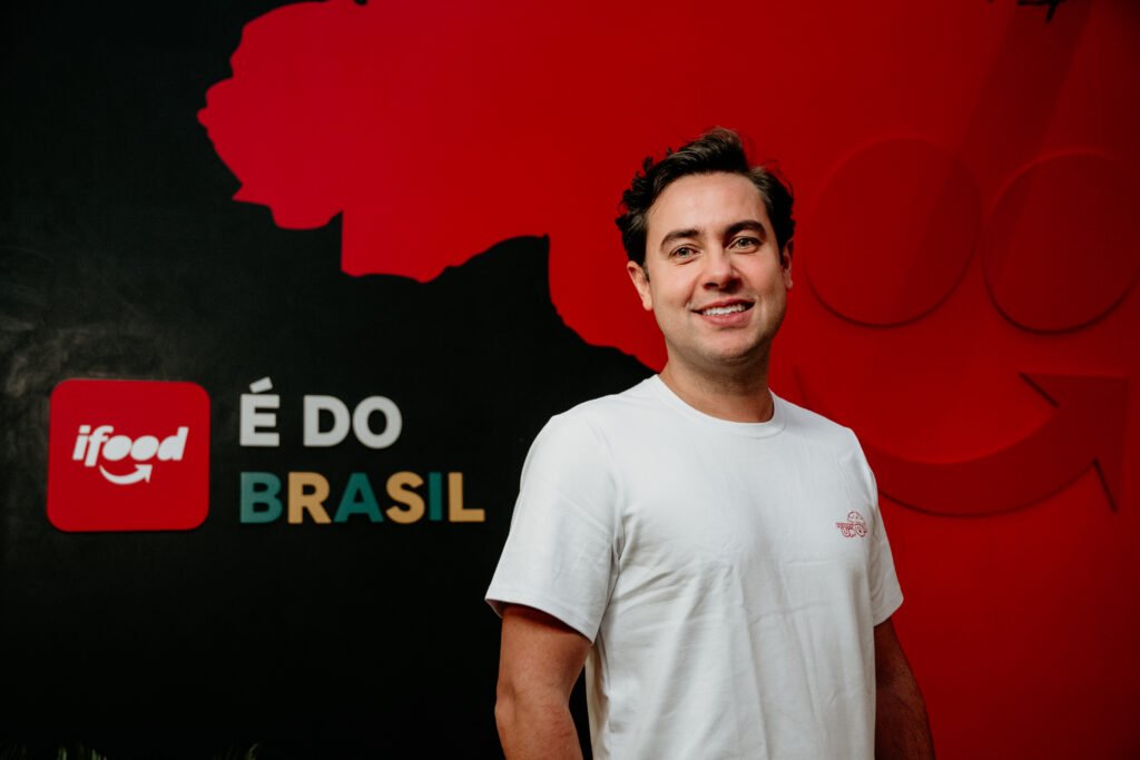 Ifood expande uso de IA e aumenta quadro de funcionários, desafiando temores do mercado