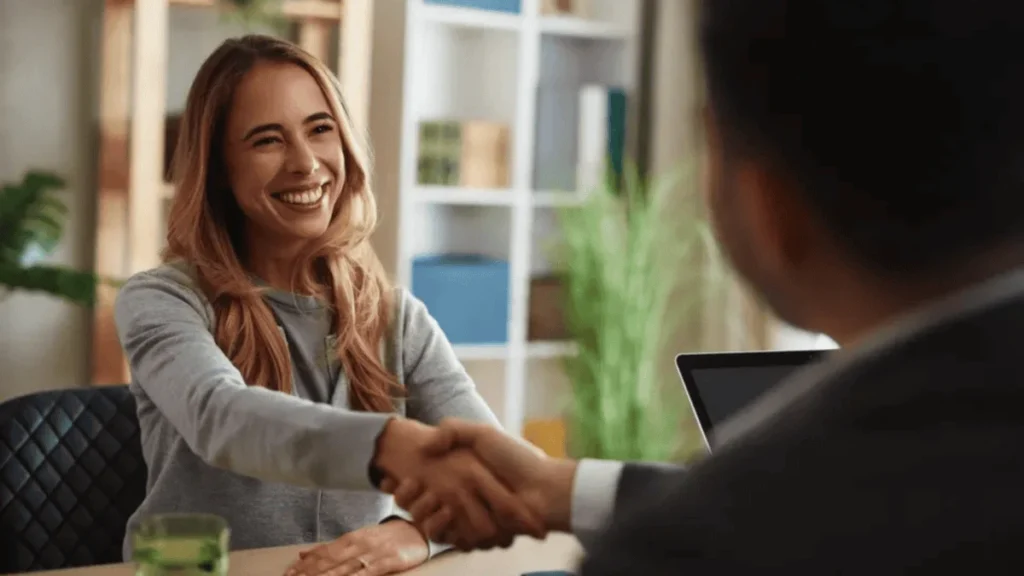 Entrevistas de emprego e a evolução das normas de comportamento profissional