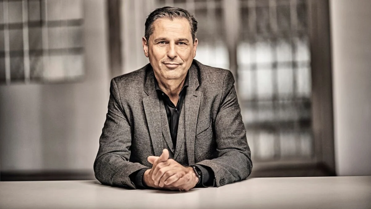 Klaus Zellmer: a trajetória do novo CEO da Volvo Cars e os desafios da eletrificação
