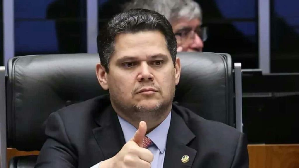Jornada de trabalho: Senado define votação de PEC para fim da escala 6x1